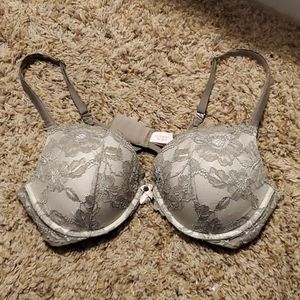 Victoria's Secret Body by Victoria Push Up Bra
